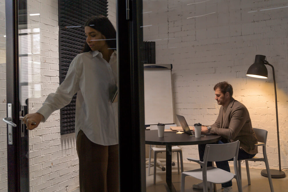 Optimizing Modern Commercial Spaces For Productivity, Privacy, And Employee Flow