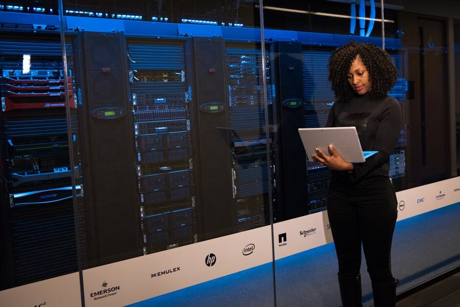 Streamlining Business Operations with Managed IT and Cloud Communications